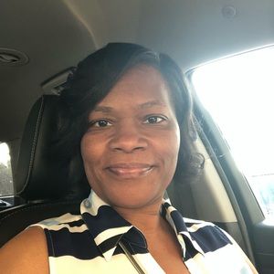 Meet your Posher, Donia